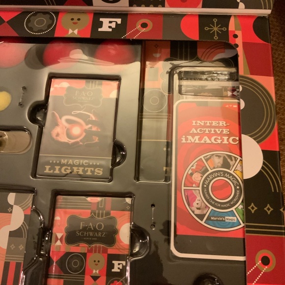 F.A.O. SCHWARZ MAGIC SET - Picture 9 of 12
